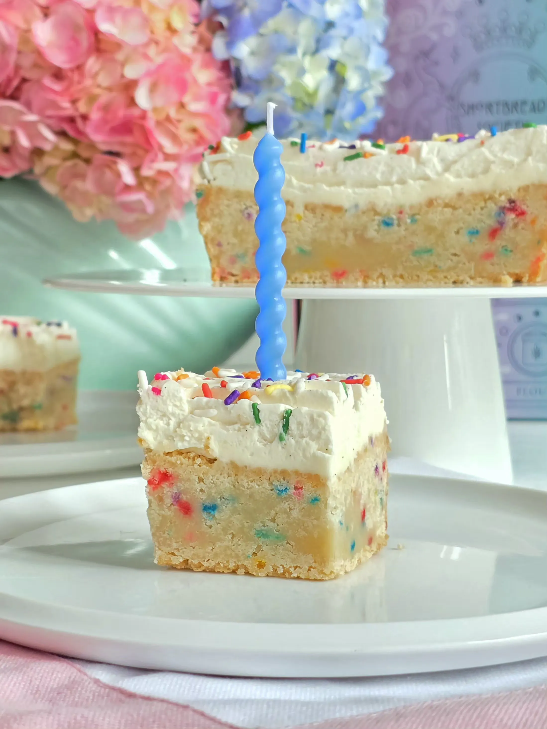 Vanilla Soirée Buttercream Shortbread by Shortbread Society - Alternate image 2