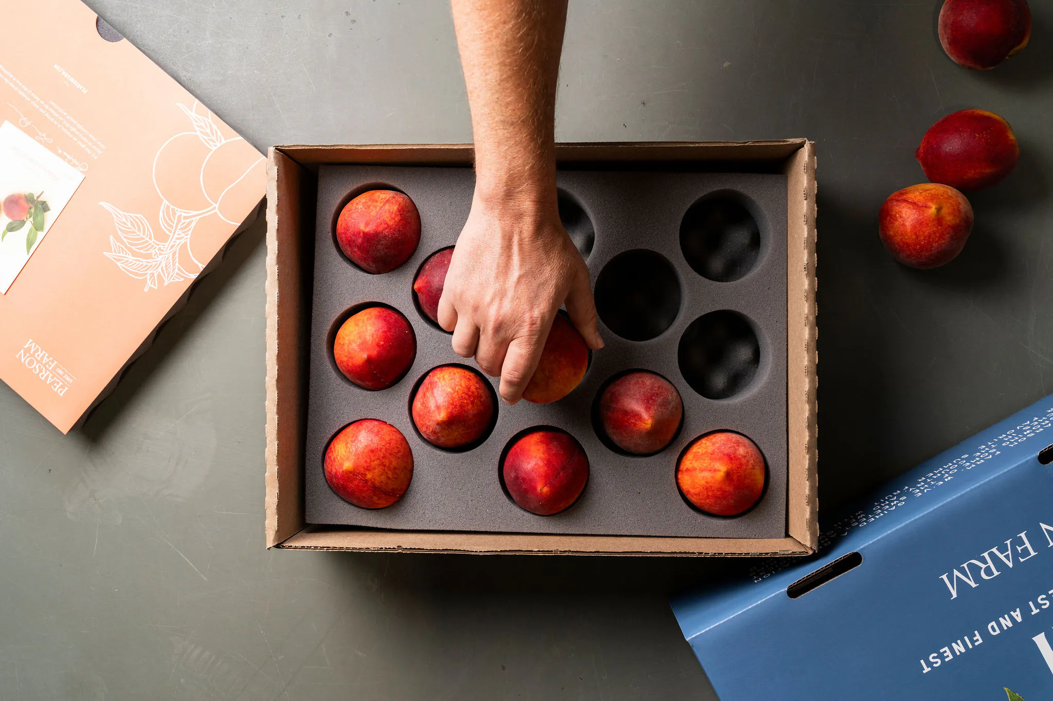 Georgia Peaches Gift Box - 13 Pack by Pearson Farm - Alternate image 2