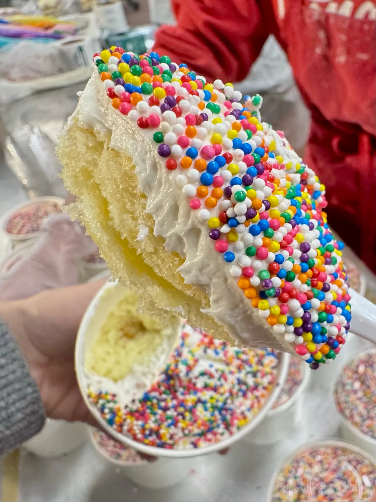 Stew Leonard's Sprinkle Cake Cups by Stew Leonard's - Alternate image 1