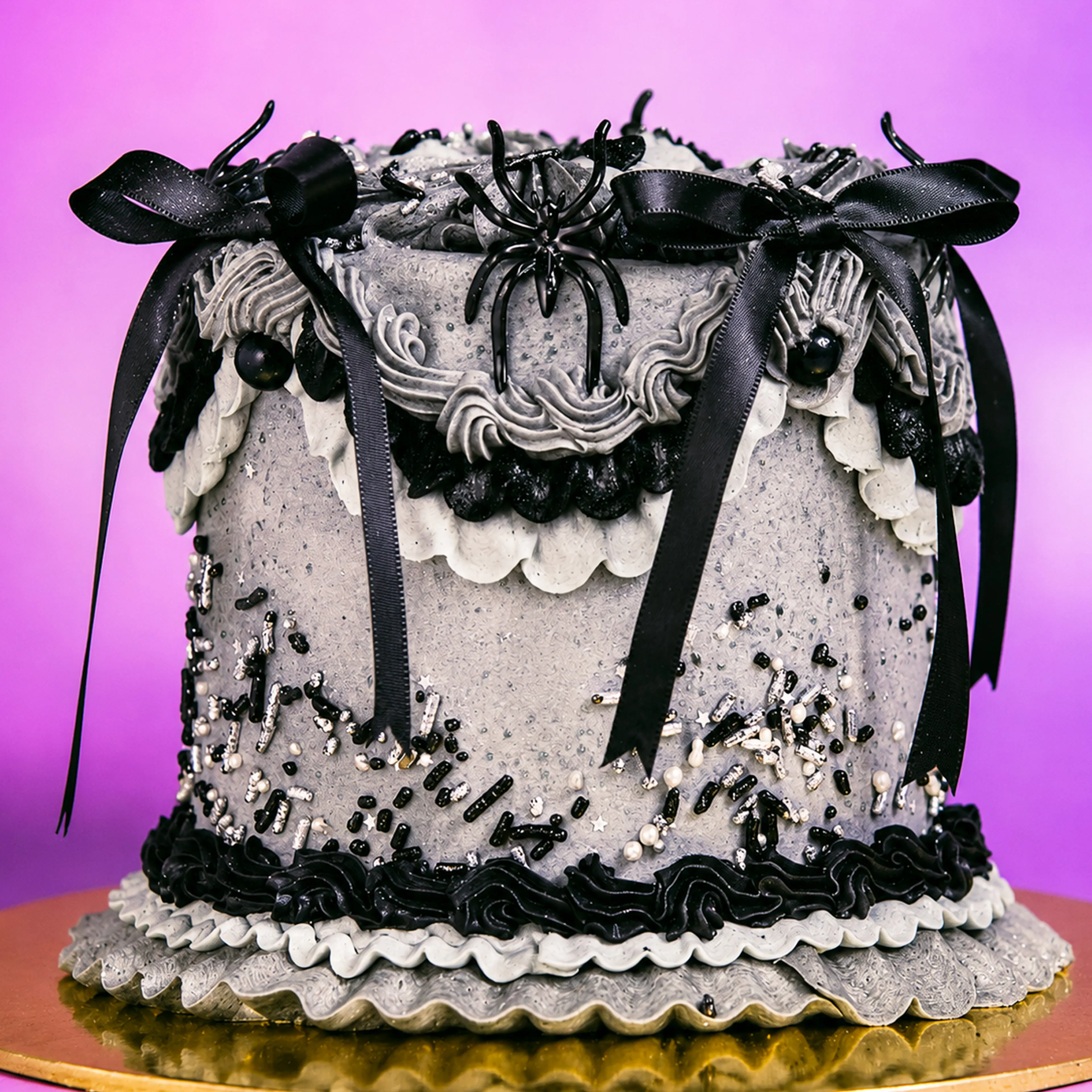 Vintage Halloween Cake by Trophy Cupcakes - Alternate image 2