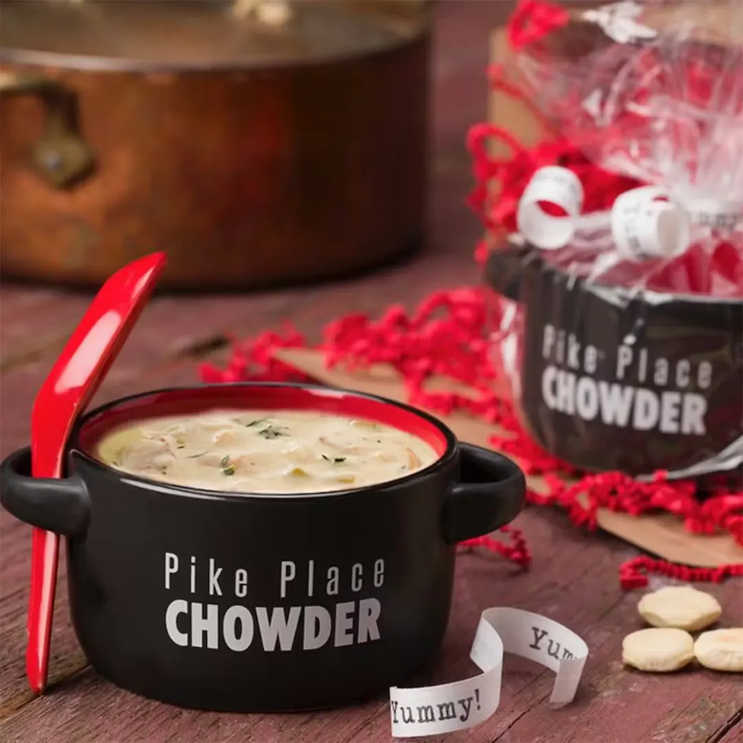 New England Clam Chowder Gift Set - 1 Quart + 2 Mugs by Pike Place Chowder