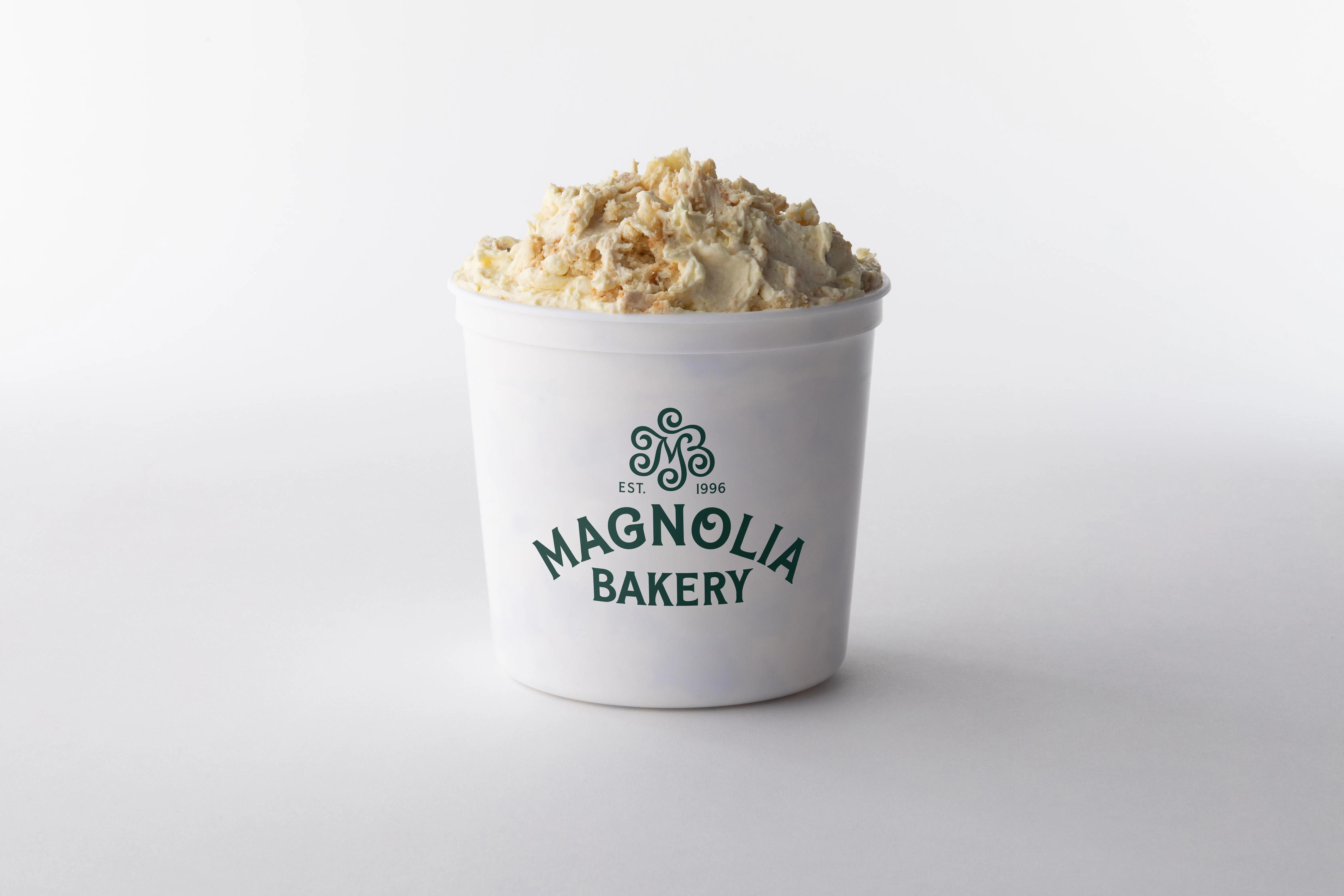 Classic Banana Pudding Party Bowl by Magnolia Bakery