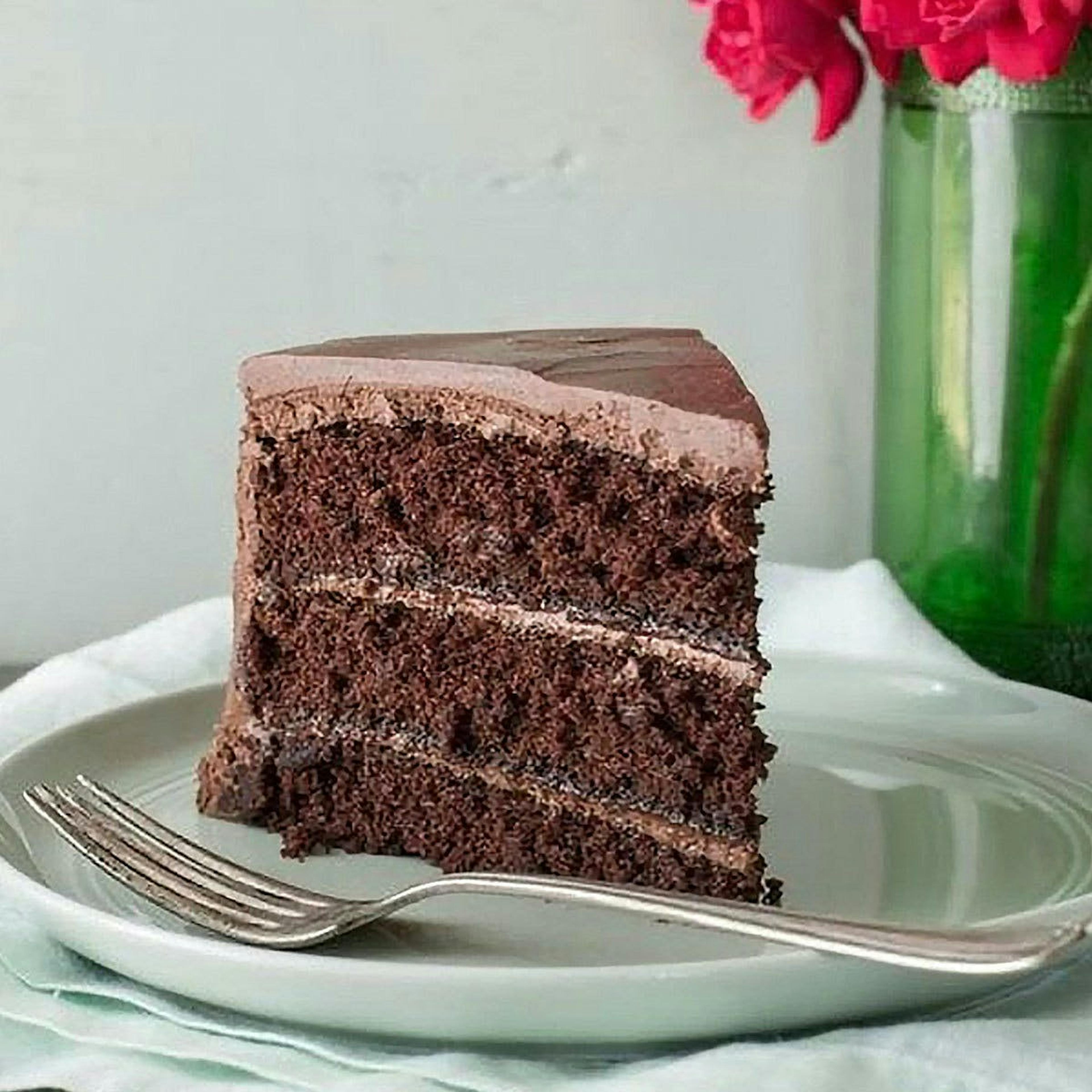 Chocolate Buttercream Frosting Cake by Sugaree's