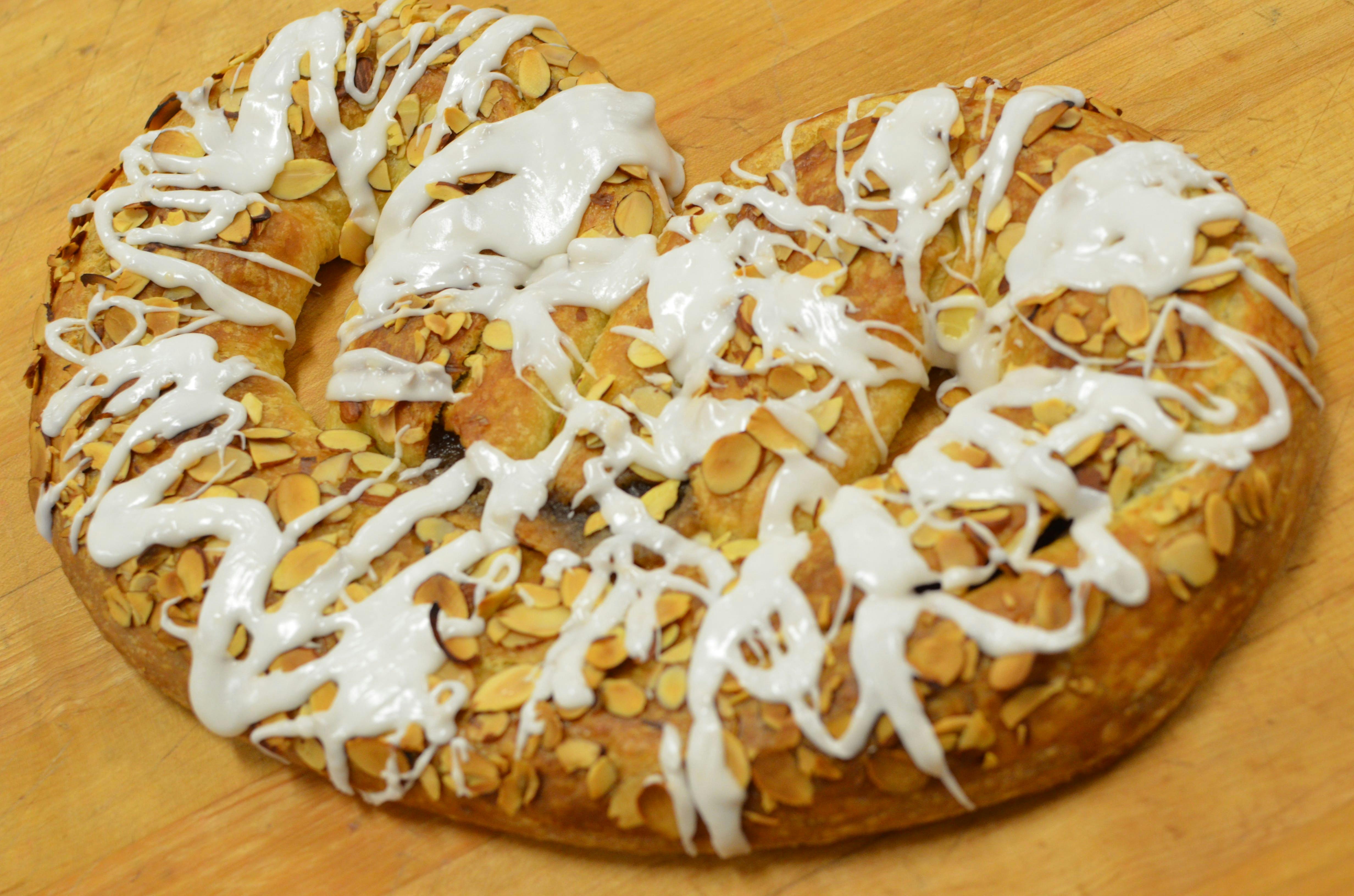 Almond Kringle 2 Pack by Uncle Mike's Bake Shoppe Goldbelly