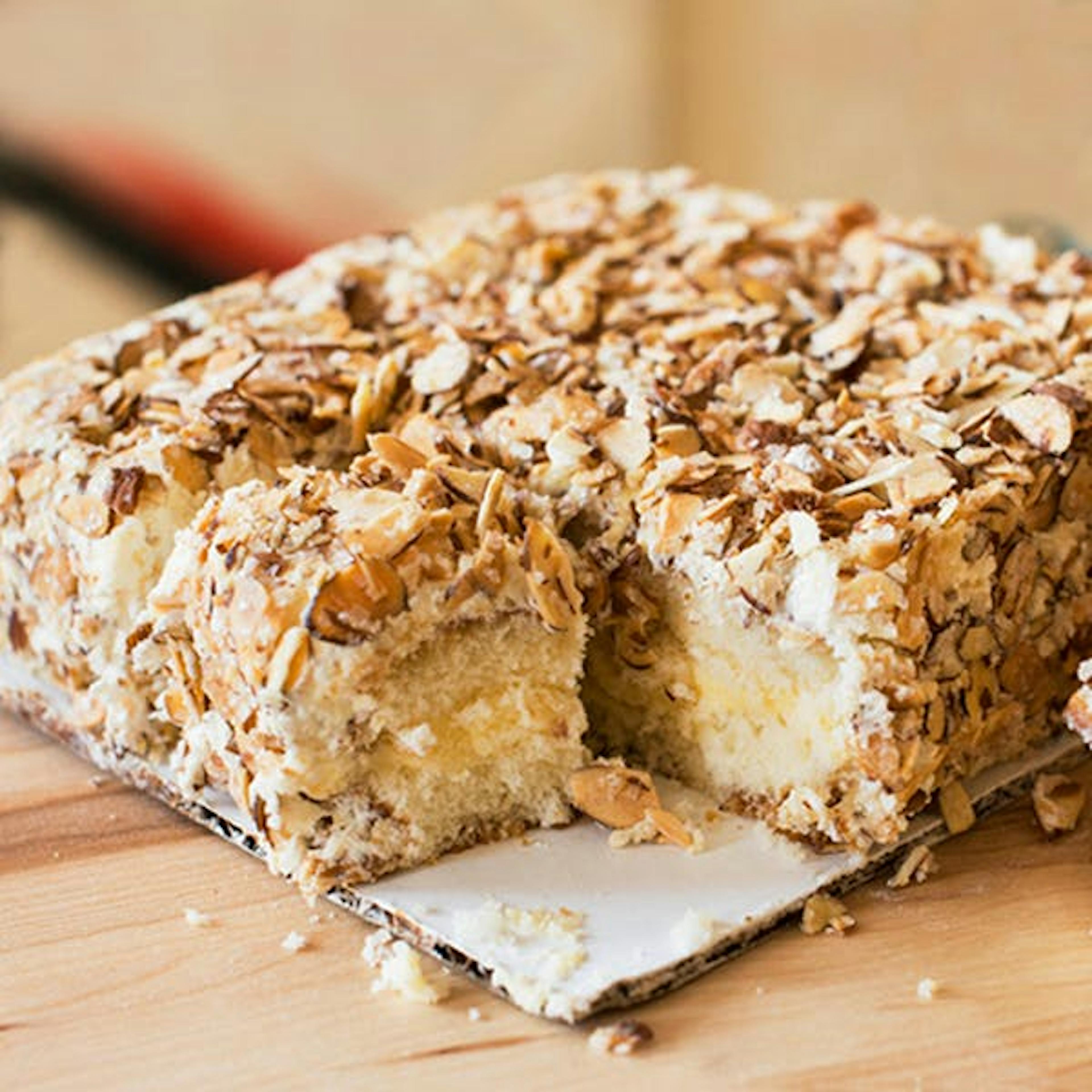 Monthly CAKE Subscription by Goldbelly Subscriptions - Alternate image 1