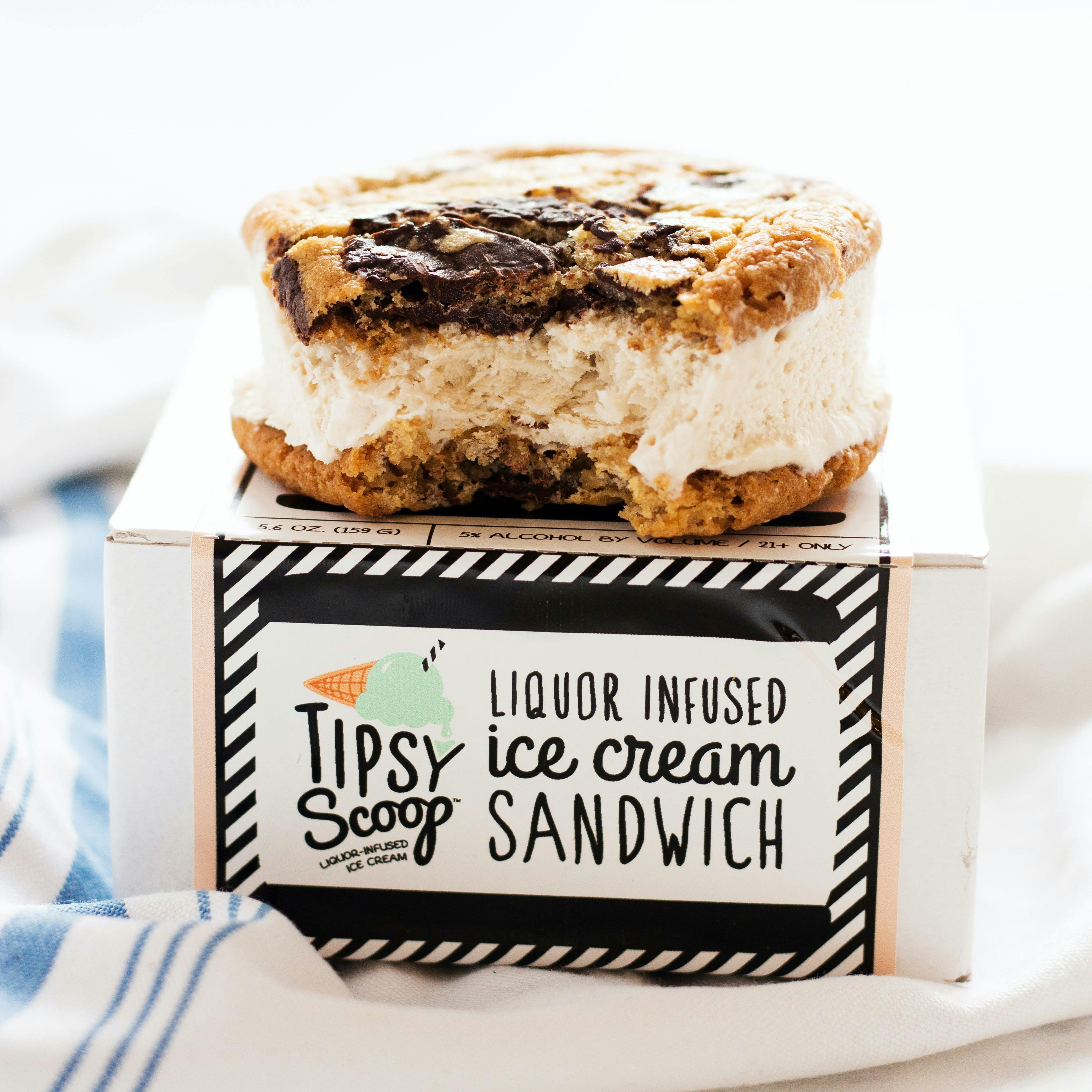 DIY Boozy Ice Cream Sandwich Making Kit - 12 Pack by Tipsy Scoop Boozy Ice  Cream | Goldbelly