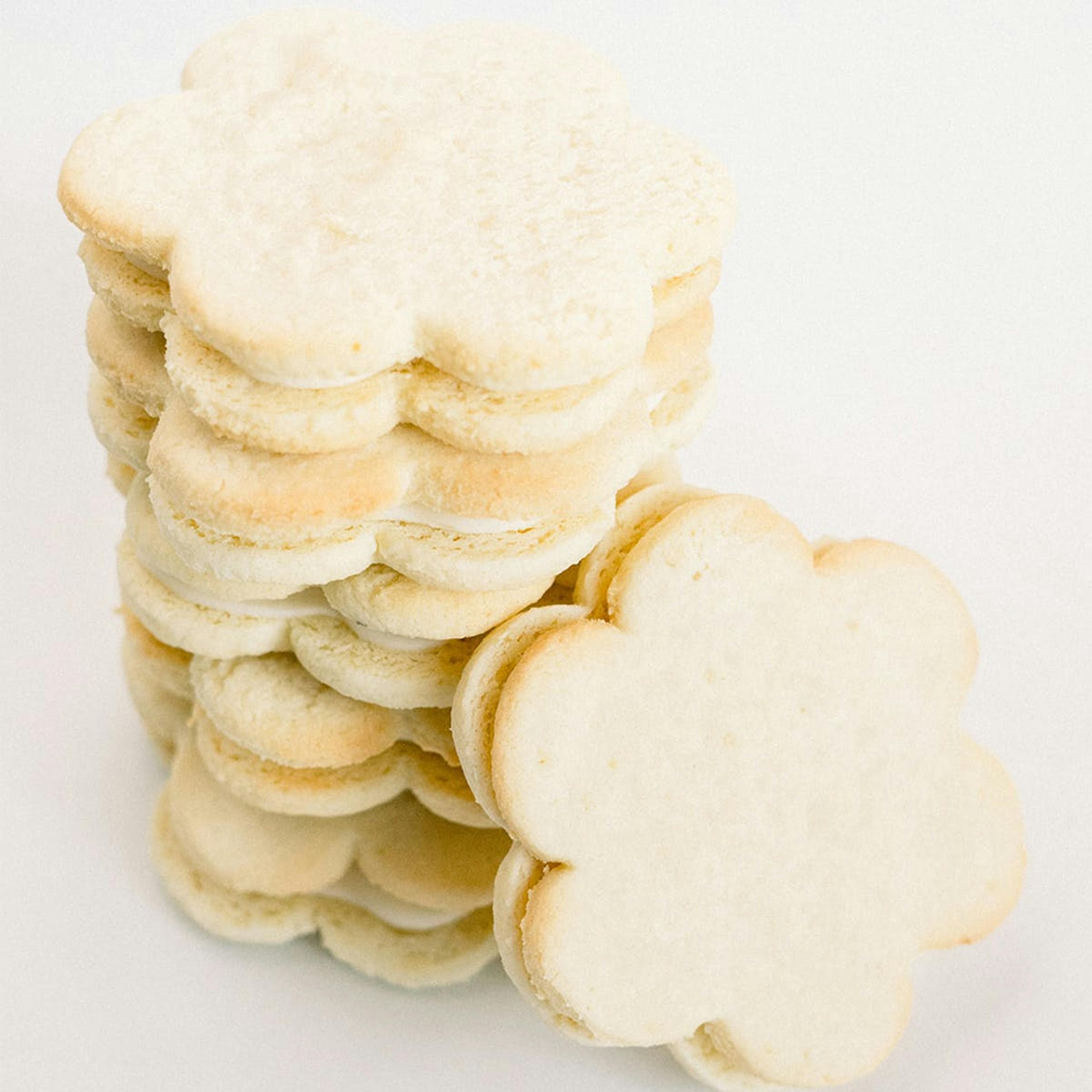 Lemon Cookie Pies by Elle's Belles Bakery - Alternate image 1
