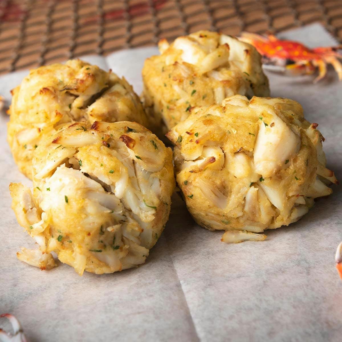 Jumbo Lump Crab Cakes - 4 Pack by Old Ebbitt Grill | Goldbelly
