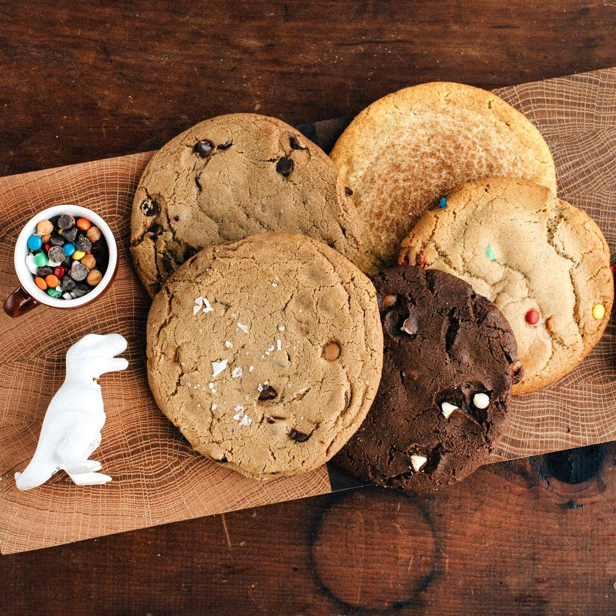 Baker's Choice GIANT Cookies - 5 Pack by T-Rex Cookie Company - Alternate image 2