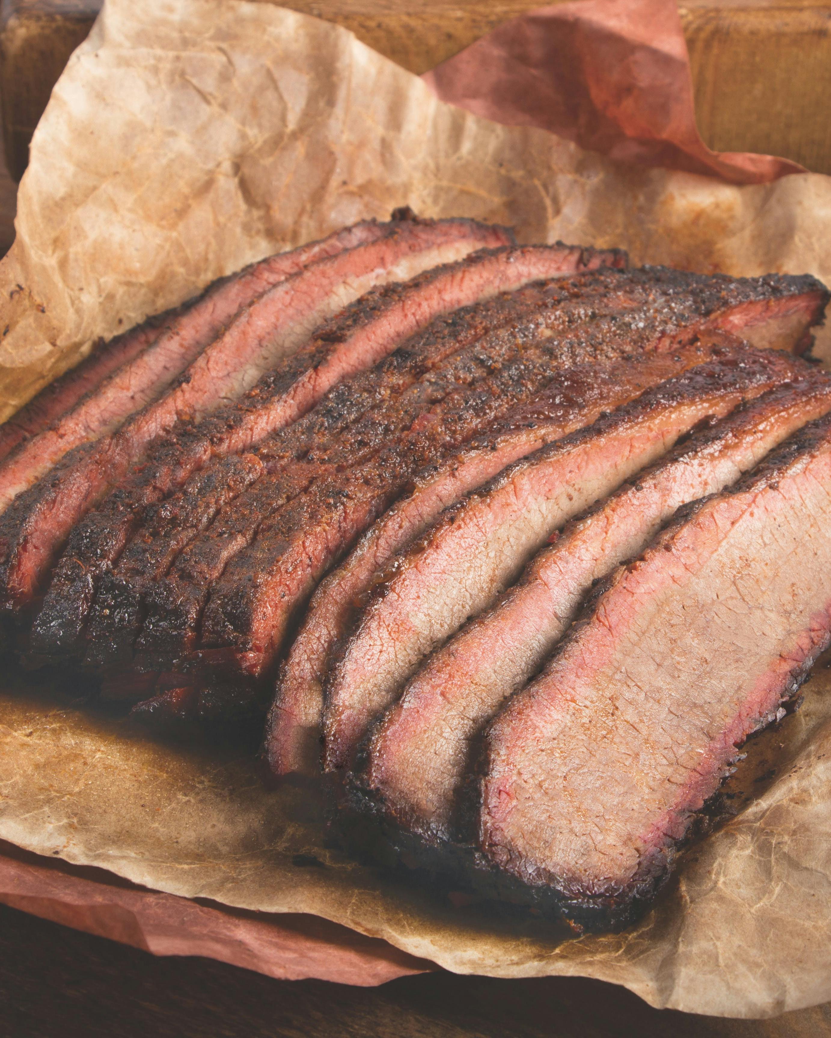 https://goldbelly.imgix.net/uploads/showcase_media_asset/image/78983/sliced-beef-brisket.3e44a15ae956111f4ff5428865646638.jpg?ixlib=react-9.0.2&auto=format&ar=4%3A5