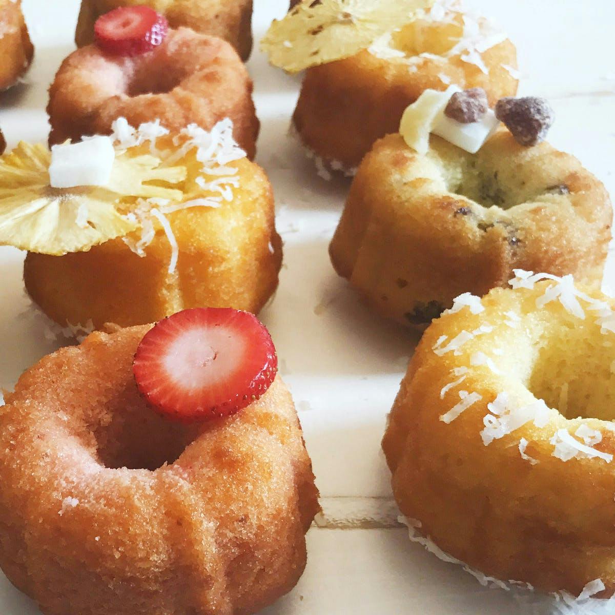 Strawberry Daiquiri + Pina Colada Mini Cake - 8 Pack by Dockside Market - Alternate image 1