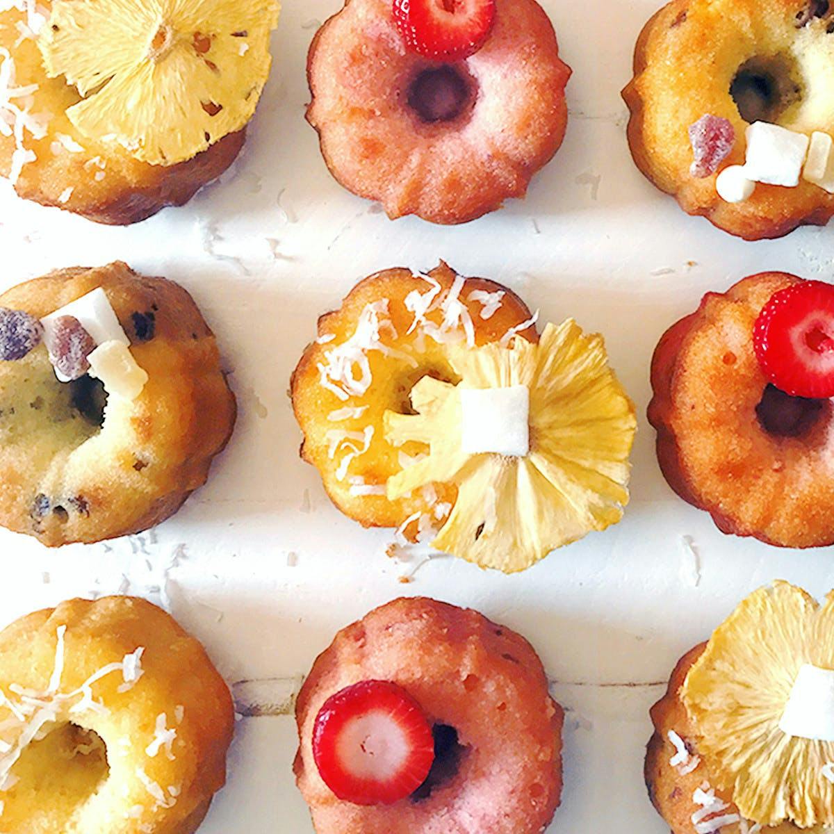 Strawberry Daiquiri + Pina Colada Mini Cake - 8 Pack by Dockside Market - Alternate image 2