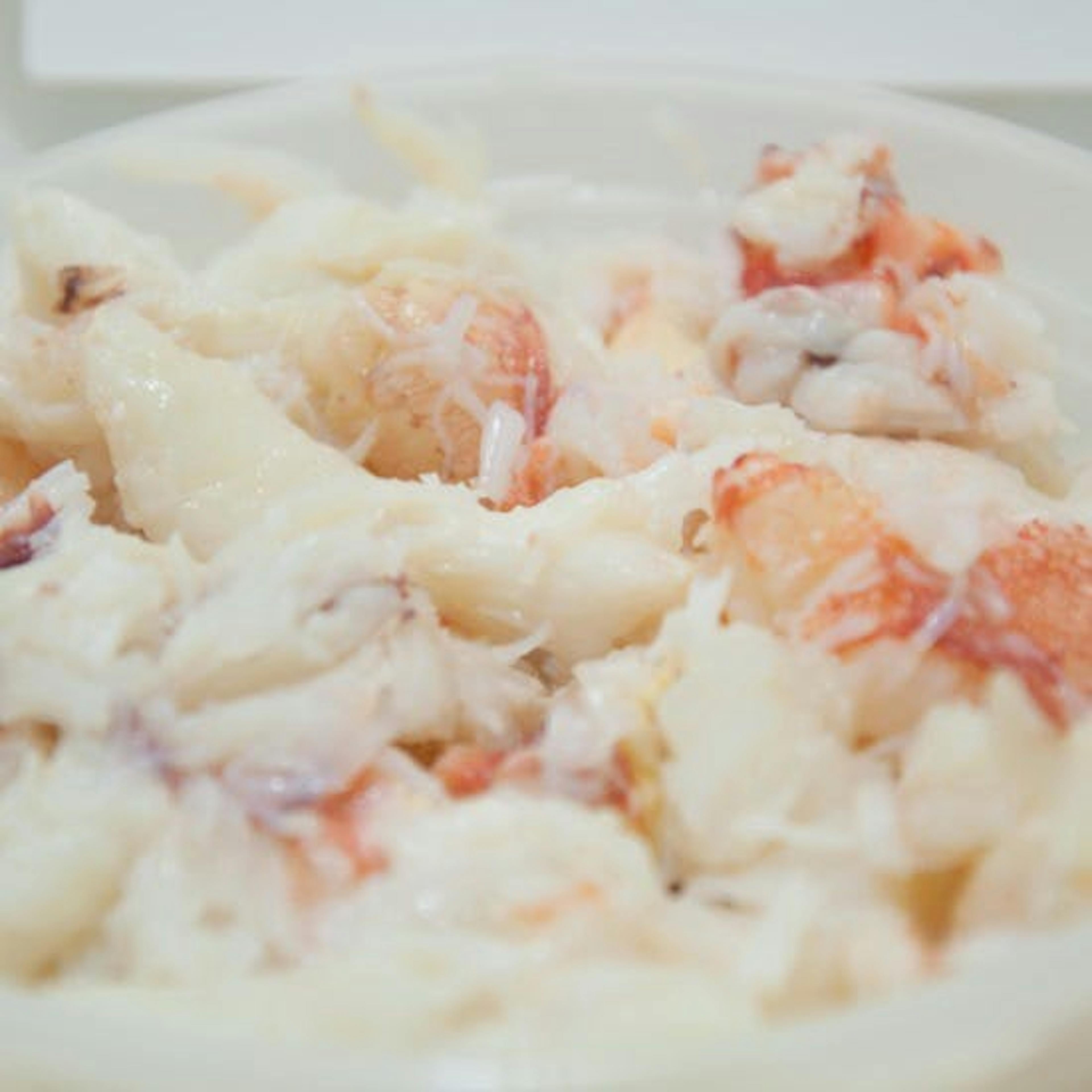 Maine Crab Meat by McLoons Lobster Shack