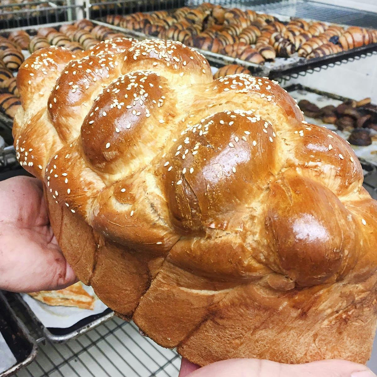 Challah Pan Bread – Grand Bakery