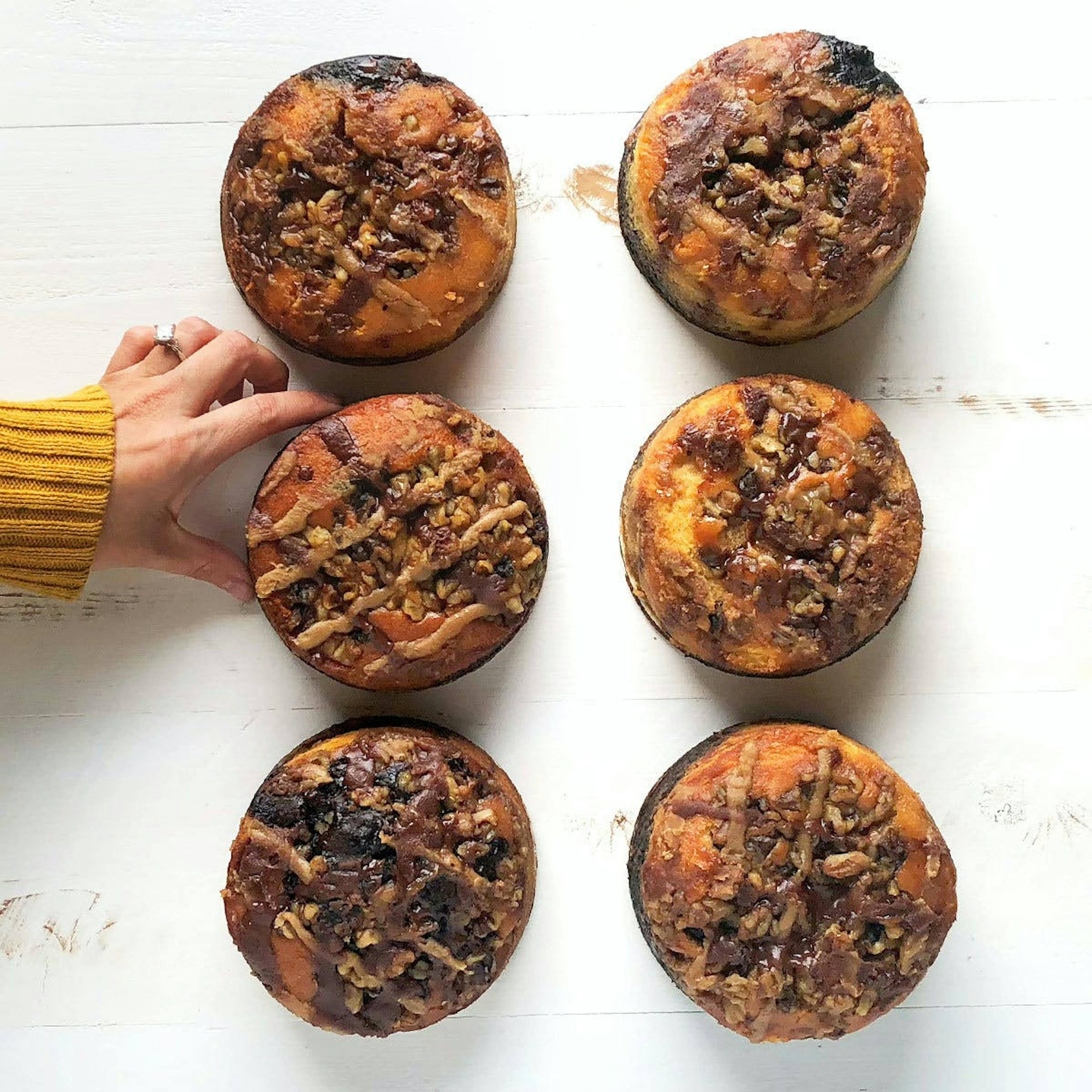 Bourbon Barrel Mini Cake - 4 Pack by Kentucky Woods - Alternate image 1