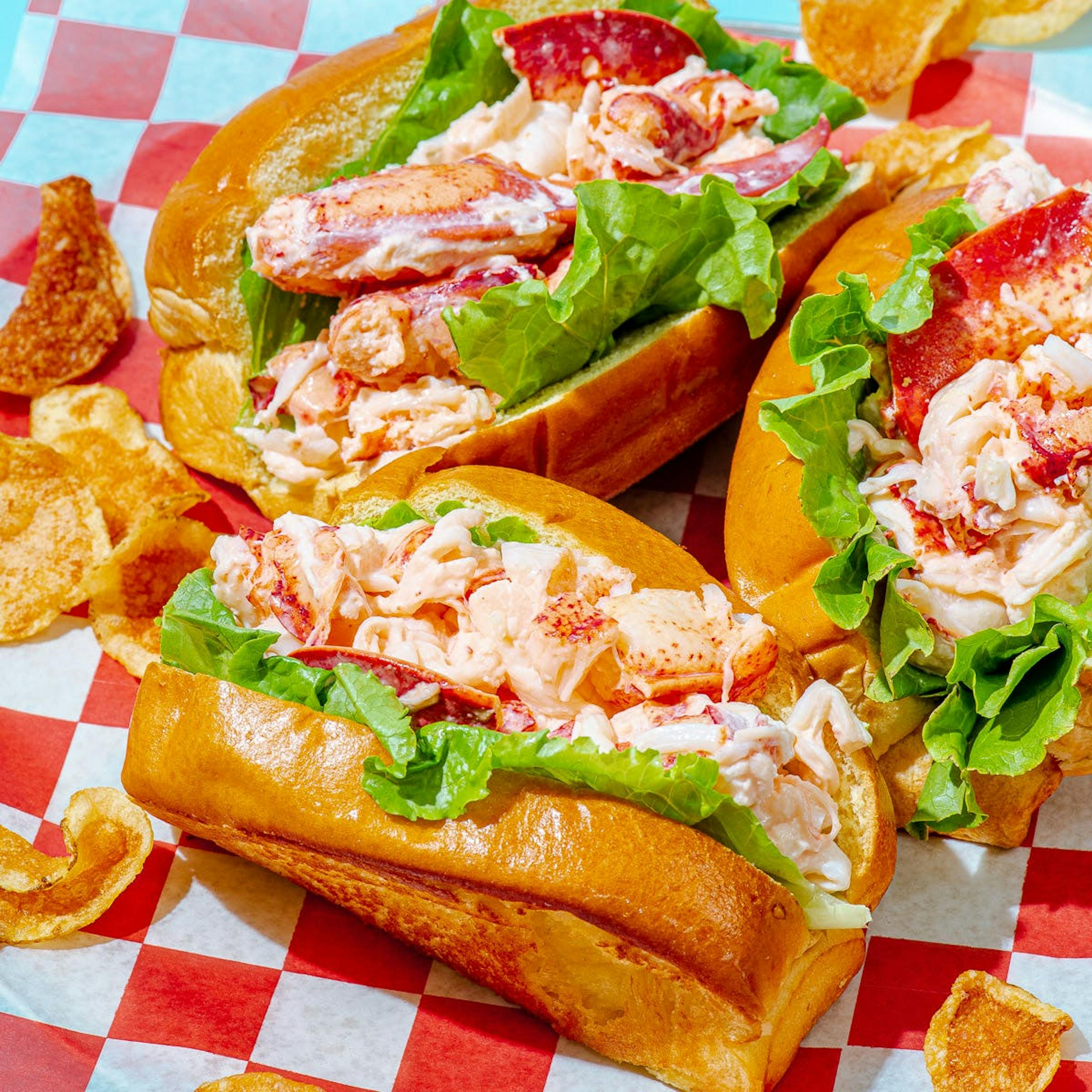 Beal's Famous Lobster Roll Kit - 16 Rolls by Beal's Lobster Pier