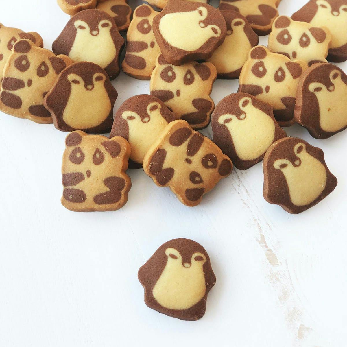 Panda & Penguin Cookie Gift Tin by Kee Wah Bakery - Alternate image 1