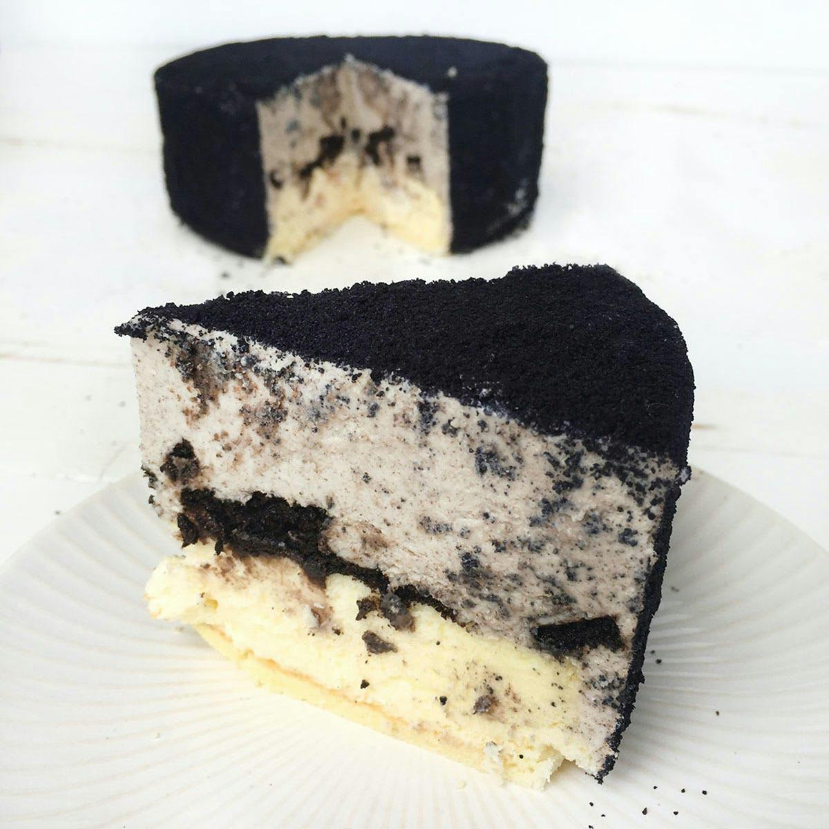 Fancy Oreo Cheesecake by Keki Modern Cakes - Alternate image 4