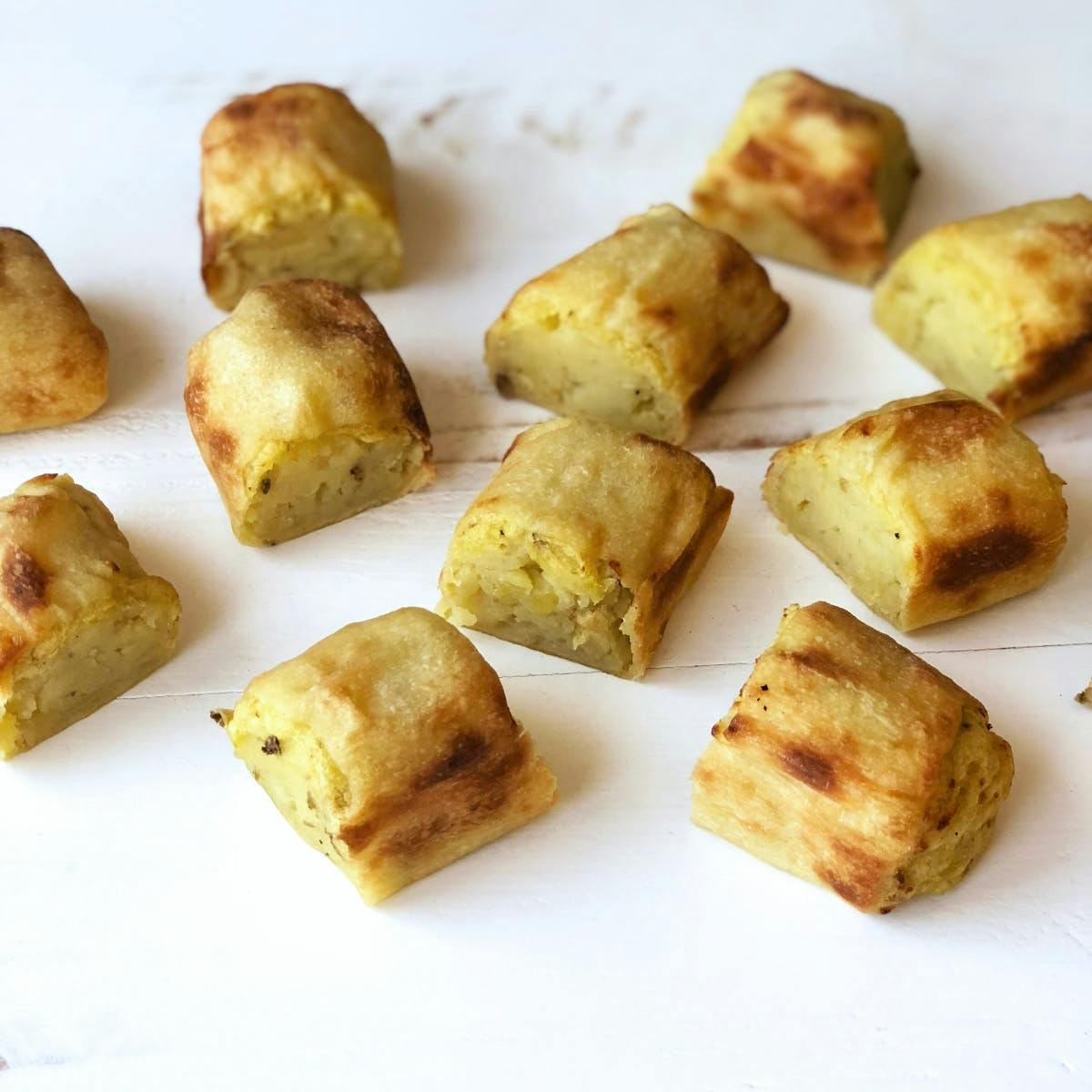 Cocktail Knishes (Kosher) - 72 Pack by Yonah Schimmel Knishes