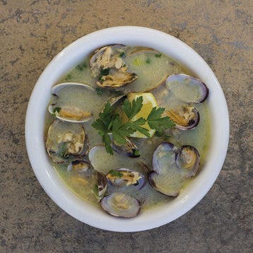 Phil's Fresh Clam Sauce by Phil's Fish Market - Alternate image 1