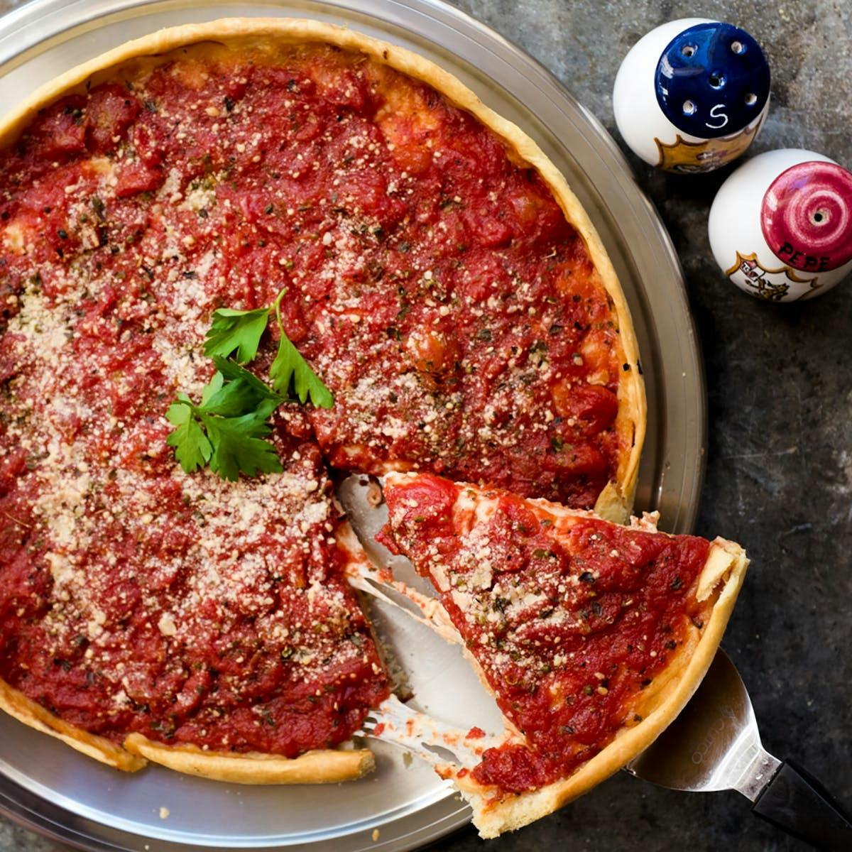 The 4 keys to make perfect CHICAGO DEEP DISH pizza every time 