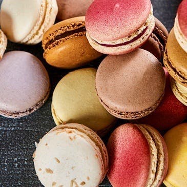 50 Pack French Raspberry Caramel Macaron high quality Value Pack