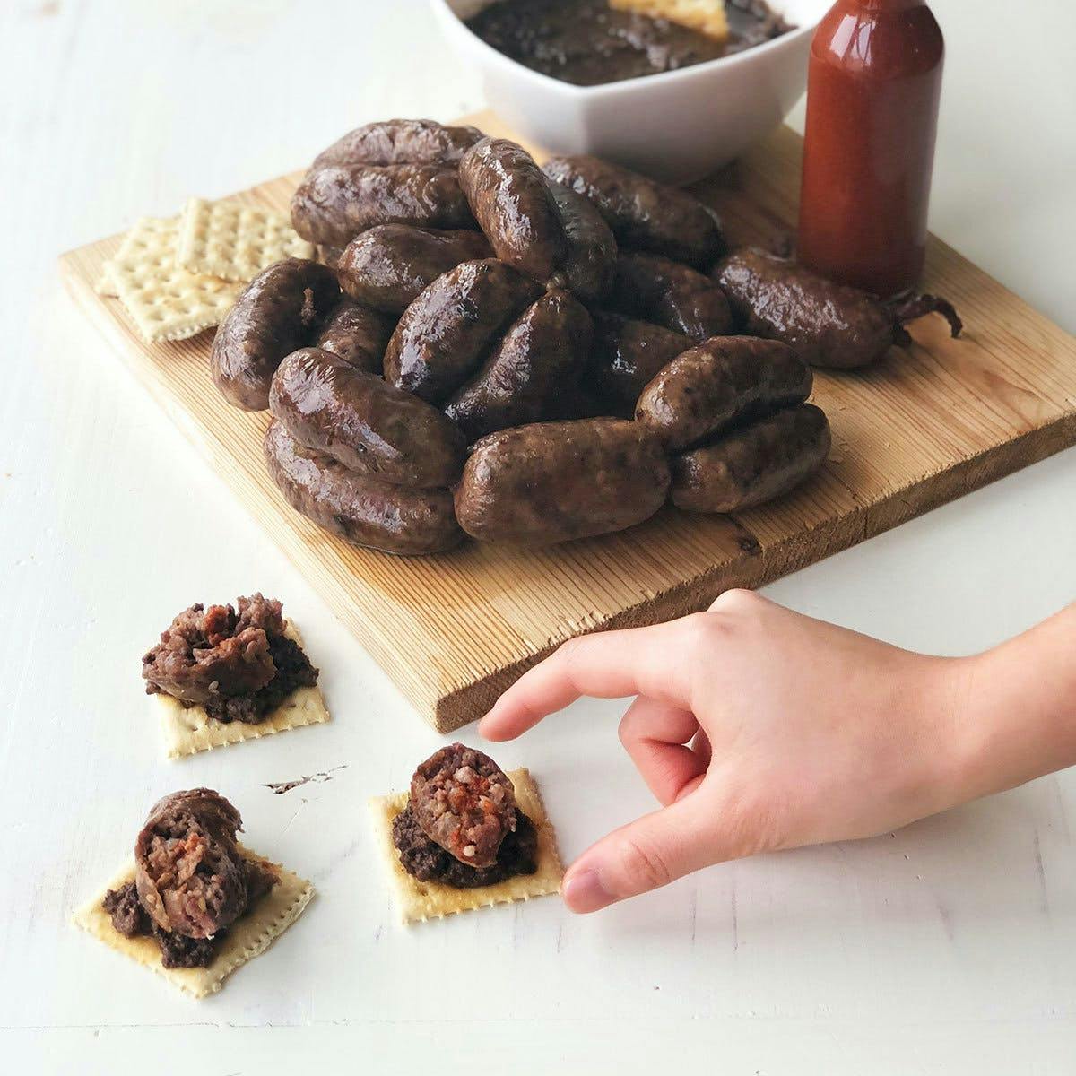 Doc's Famous Hot Links + Chili Family Pack - Serves 6 by Doc's Hot Links - Alternate image 1