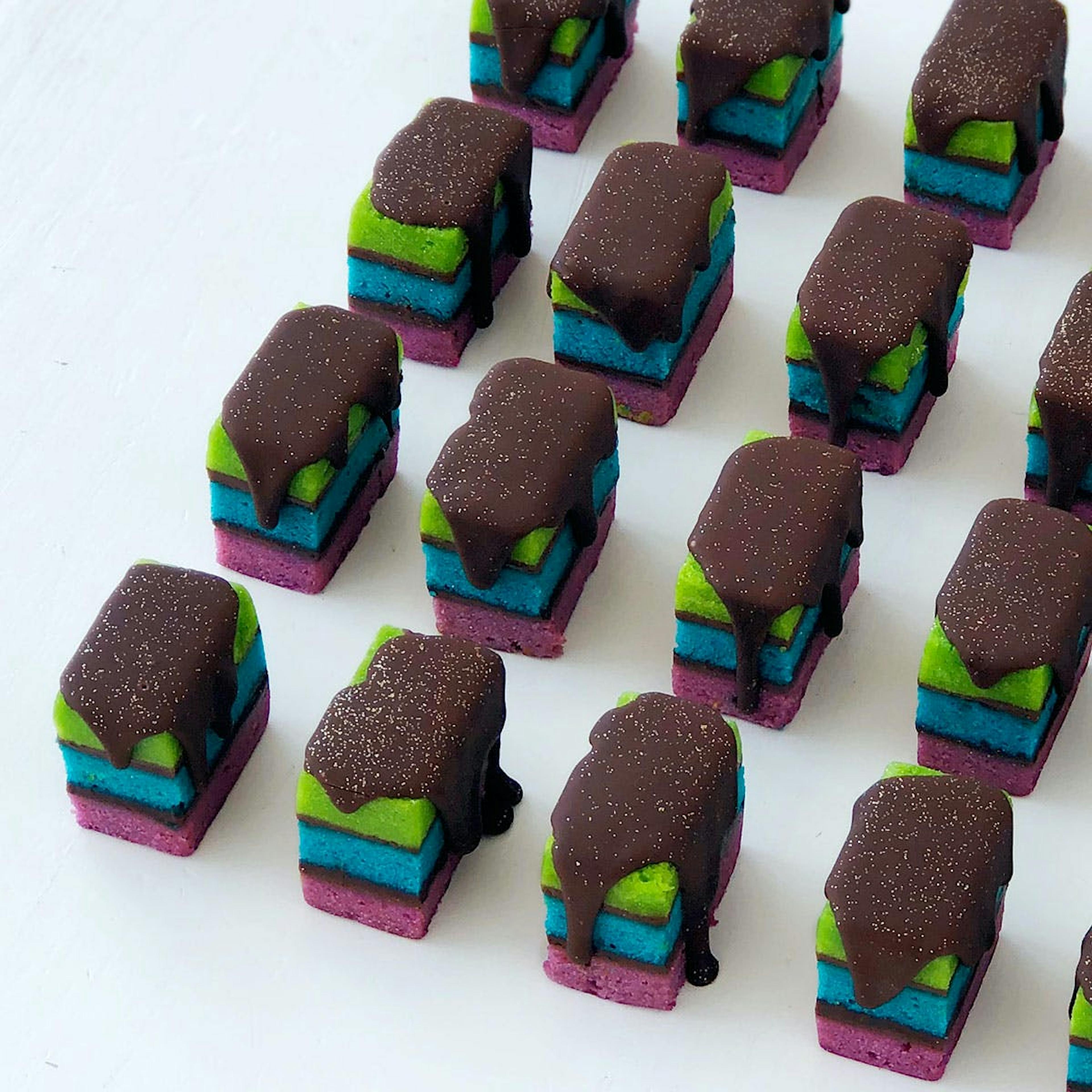 Rainbow Cookies Chocolate Hazelnut Filling - 20 Pack by Zola Bakes - Alternate image 1