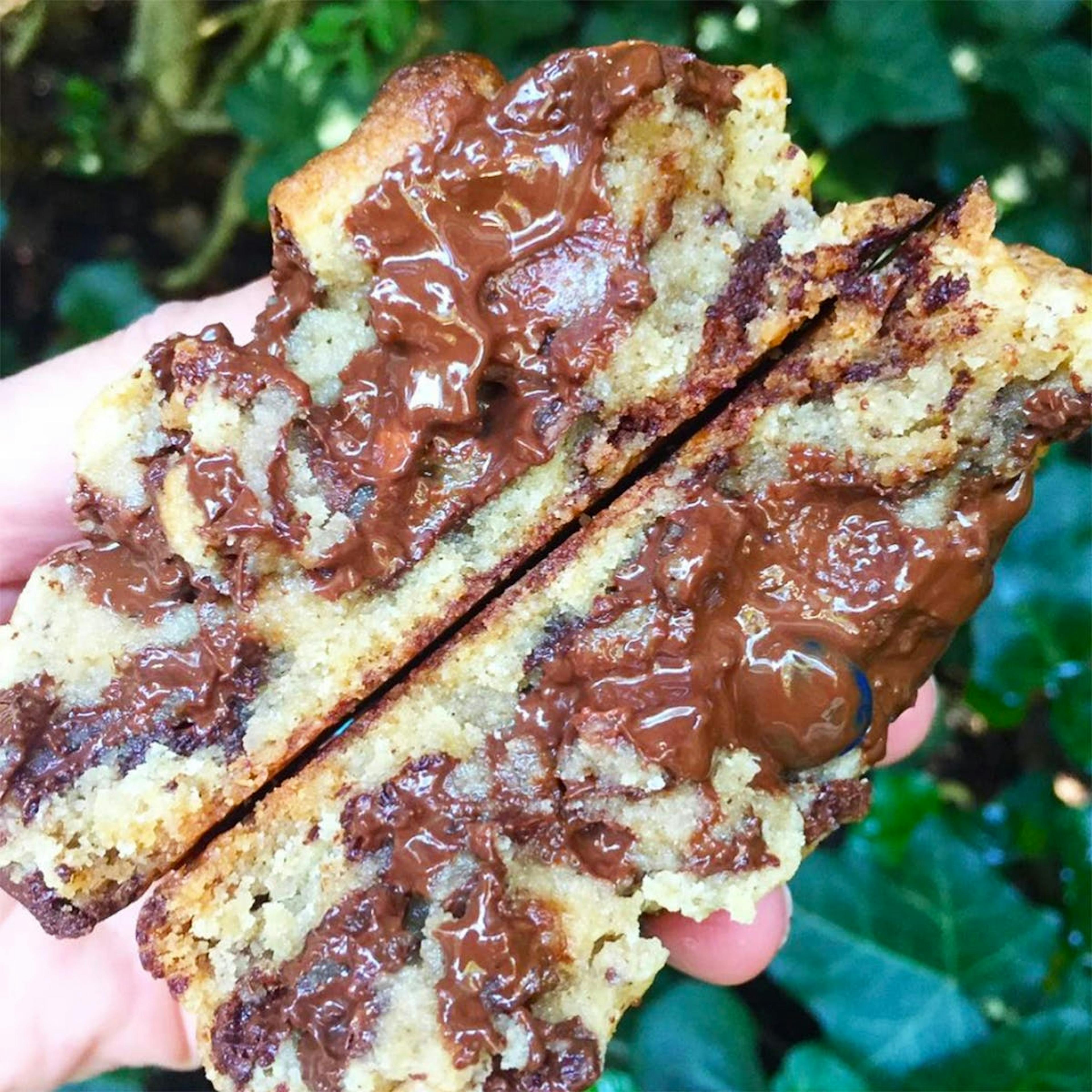 Chocolate Chip GIANT Cookies Pack by Big Fat Cookie - Alternate image 1