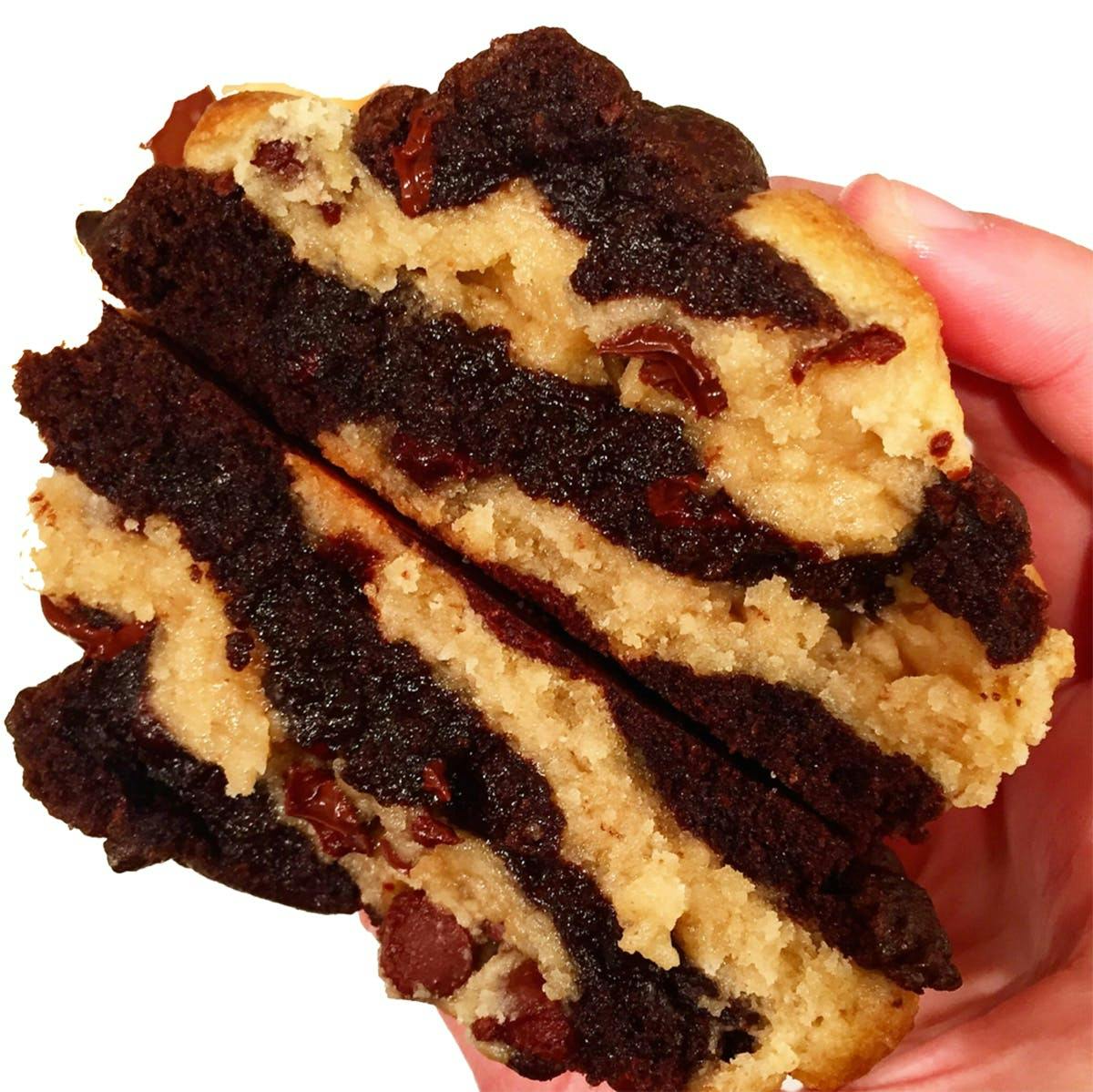 "50/50" GIANT Cookies Pack by Big Fat Cookie - Alternate image 2