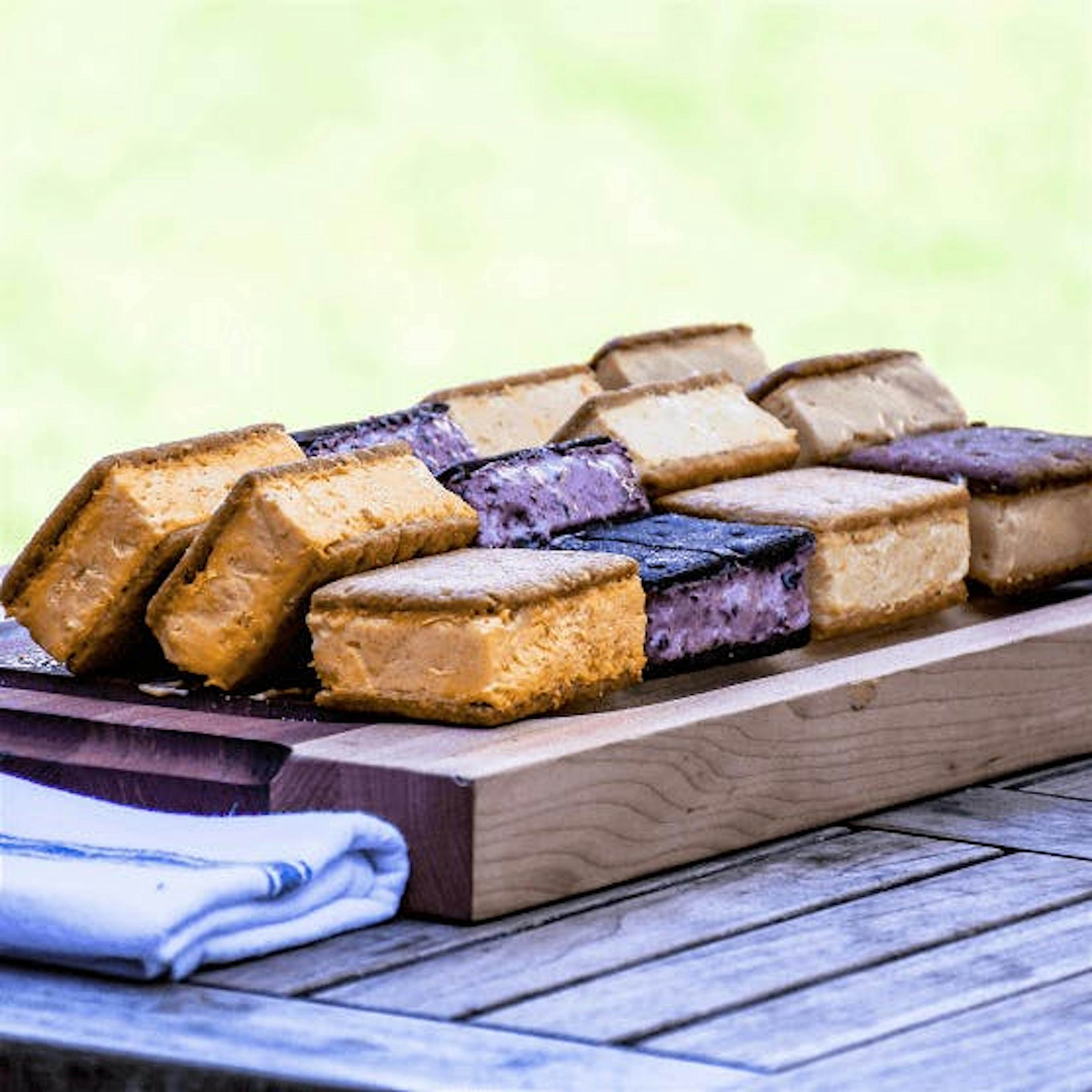 Ice Cream Sandwiches - 12 Pack by Frog Hollow Farm - Alternate image 2