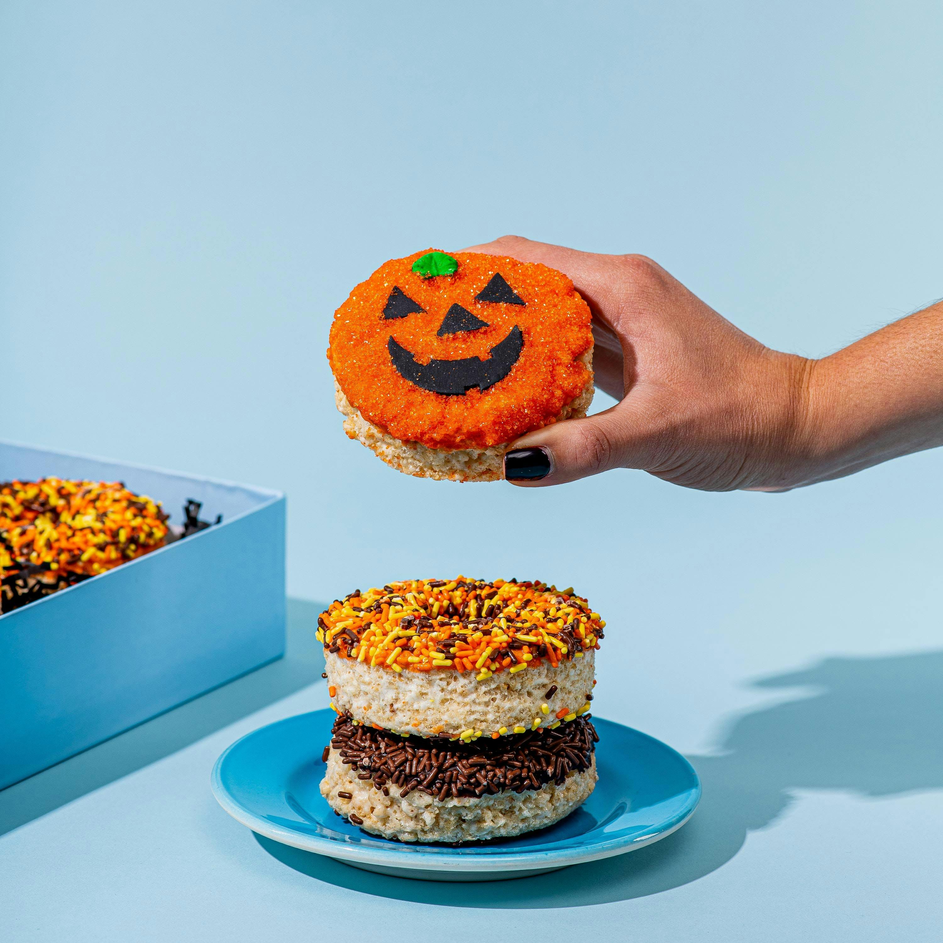 Halloween Donut Krispies - 12 Pack by Treat House - Alternate image 5