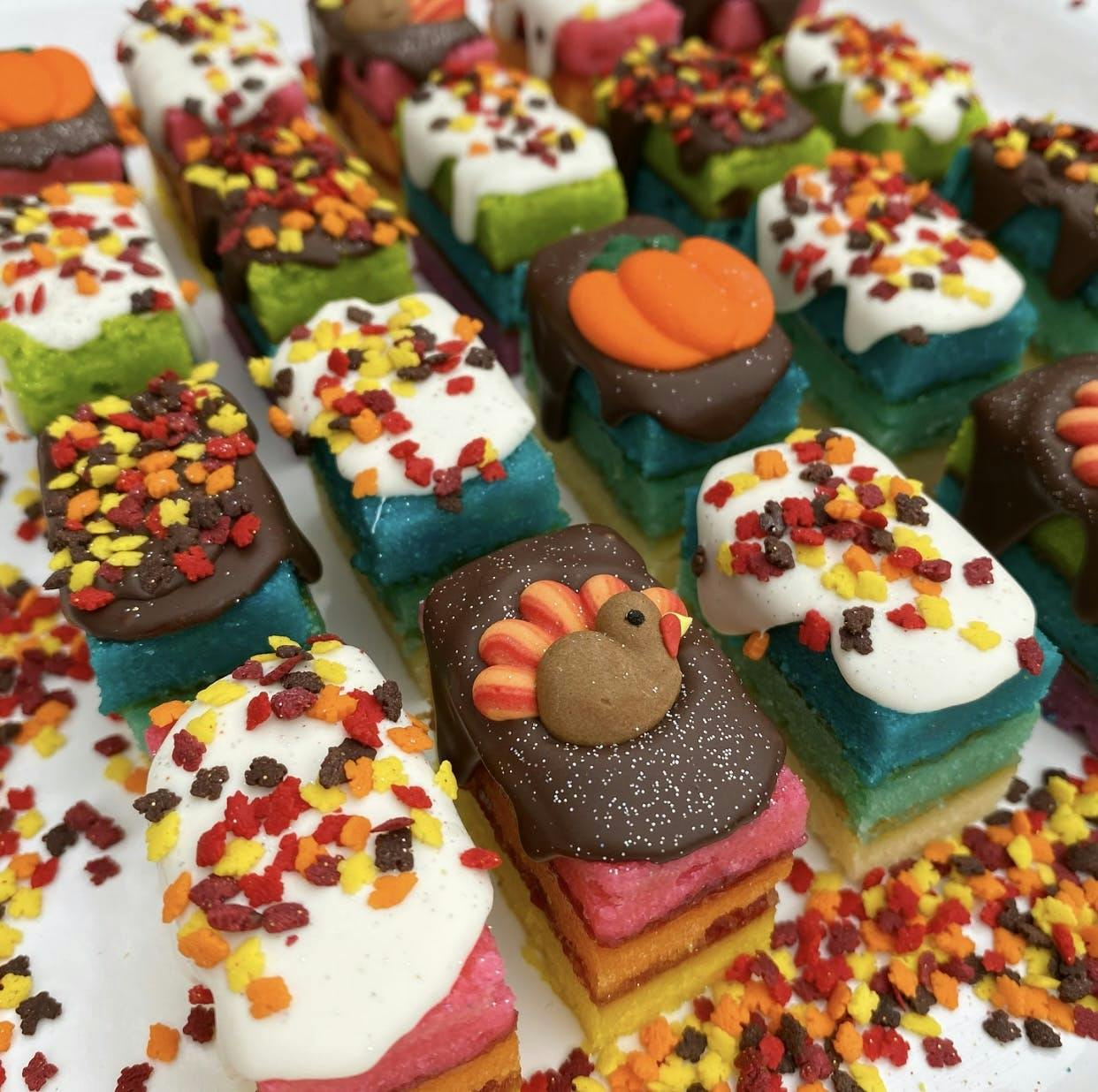 Thanksgiving Rainbow Cookies - 20 Pack by Zola Bakes