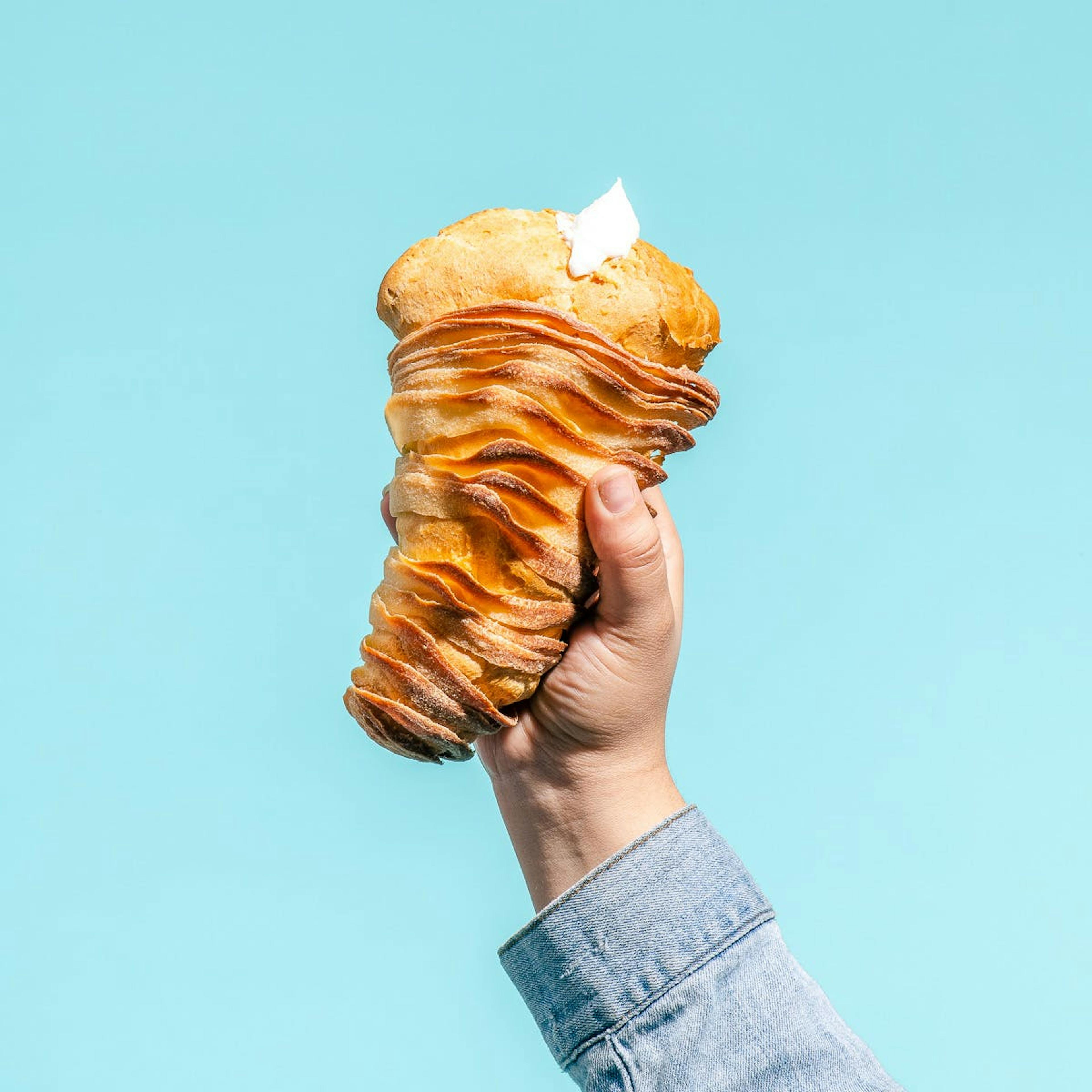 Lobster Tail Kit by Mike's Pastry - Alternate image 3