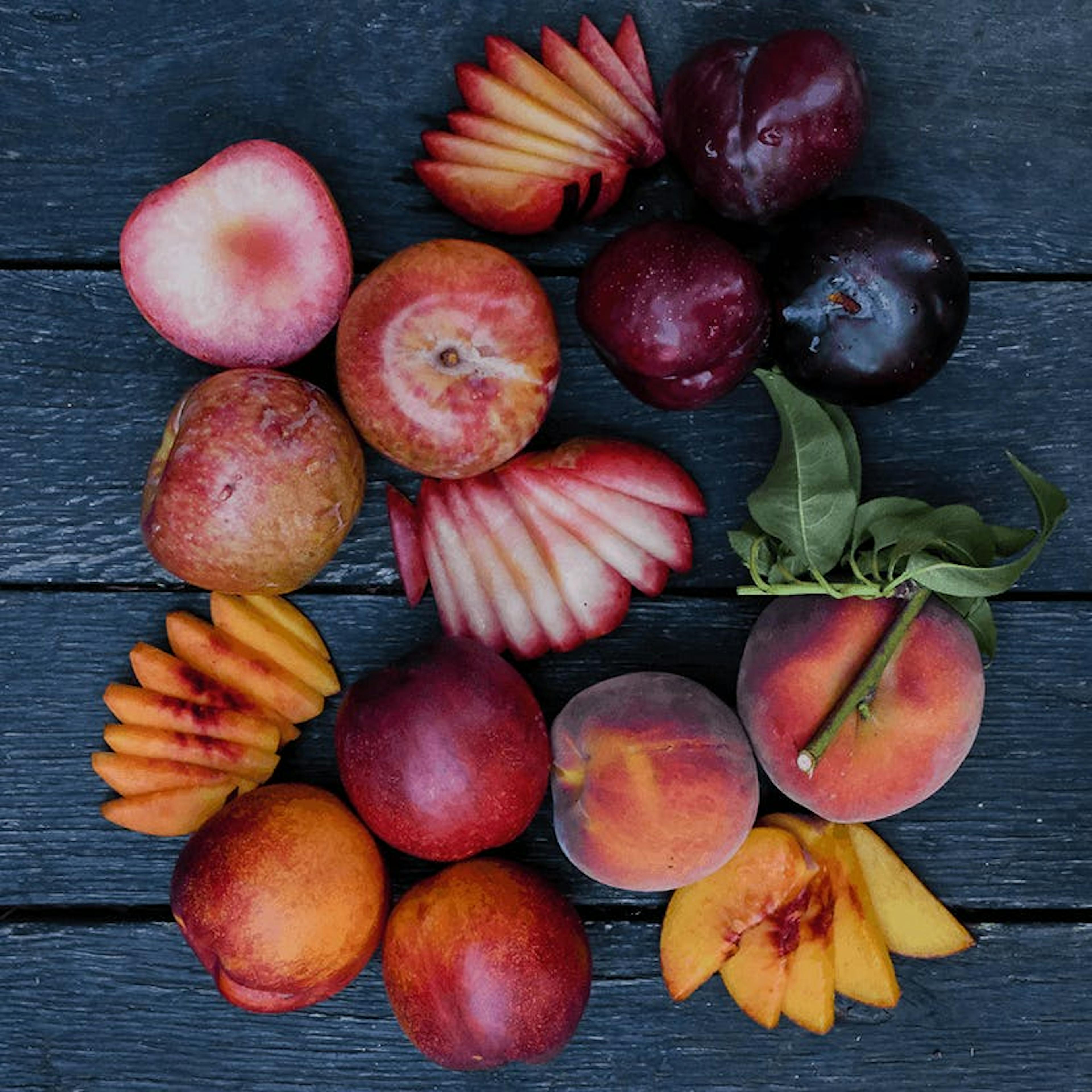 Organic Mixed Fruit Box - 4lbs by Frog Hollow Farm - Alternate image 4